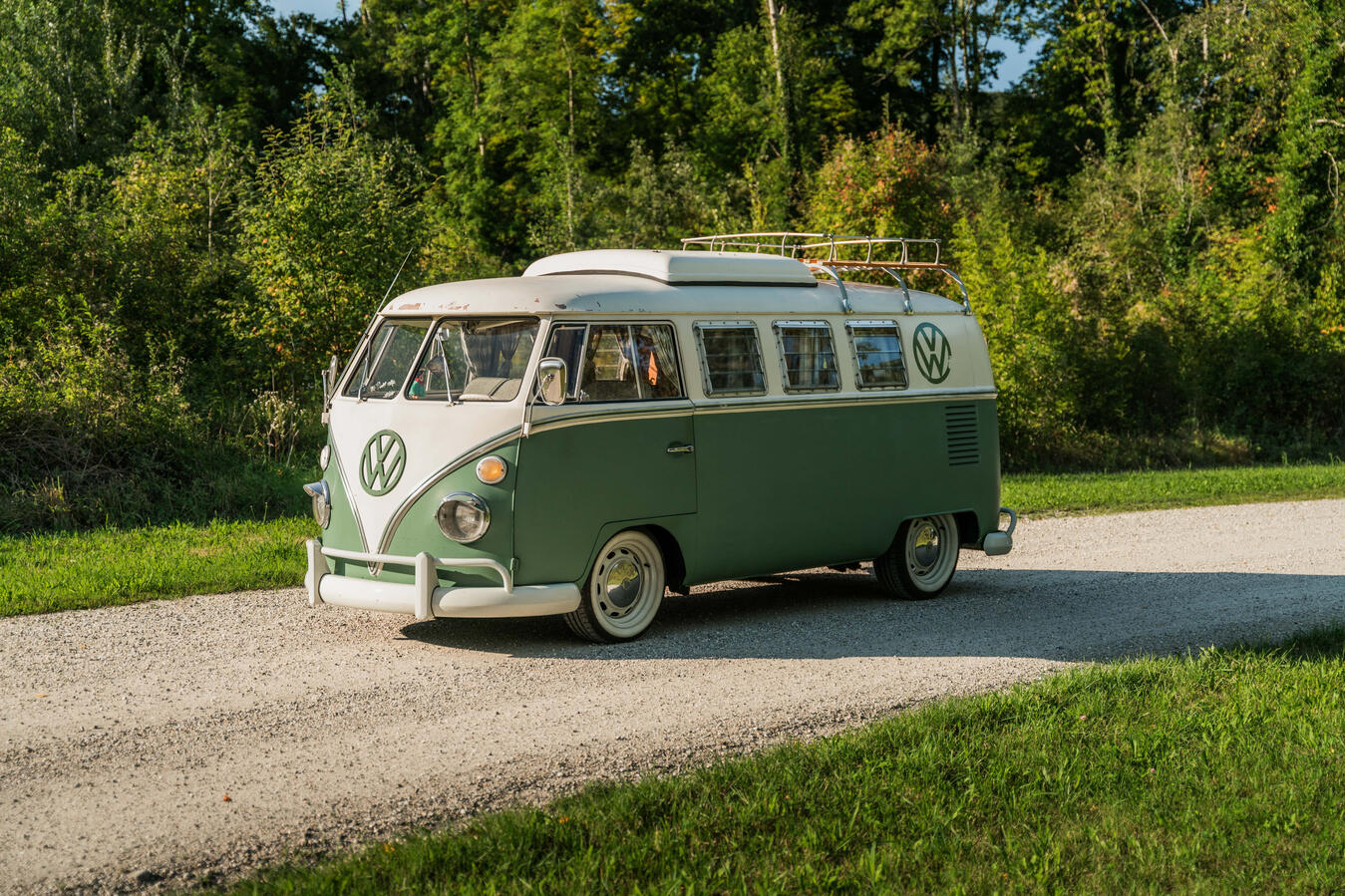 Unser VW T1 Westfalia „Bulli“ aus dem Jahr 1966 VW T1 Westfalia Bulli von 1966 in Außenansicht